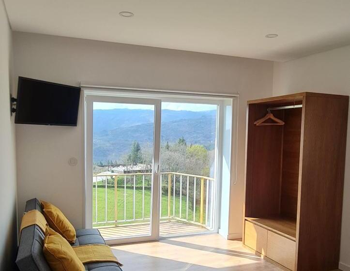 تختخواب و صبحانه O Pôr Do Sol Do Gerês