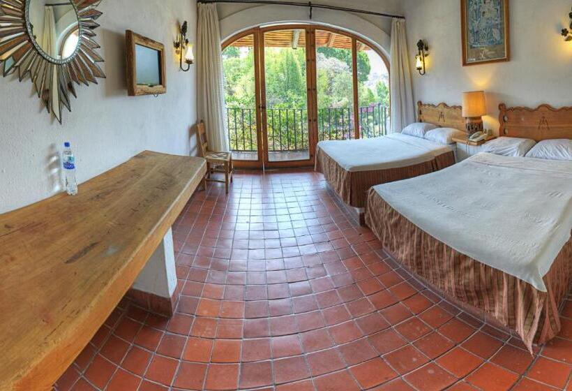 هتل Casona Colonial De La Misión