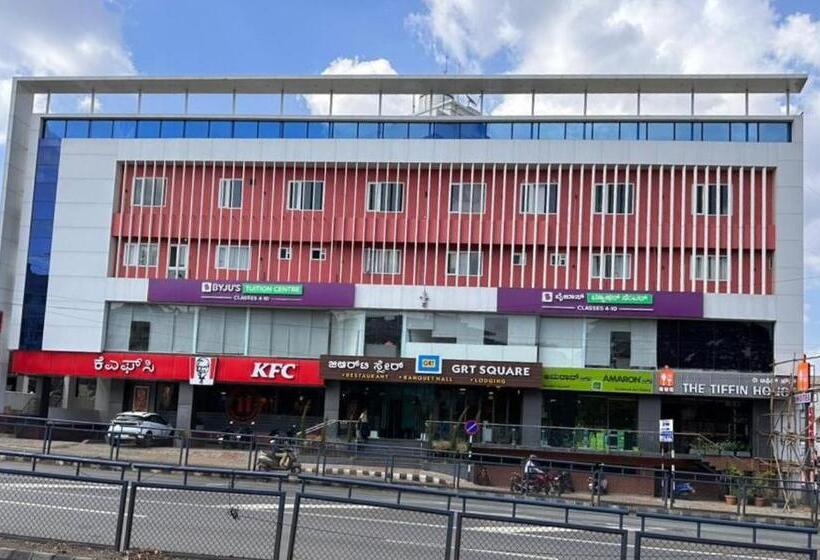 هتل Grt Square