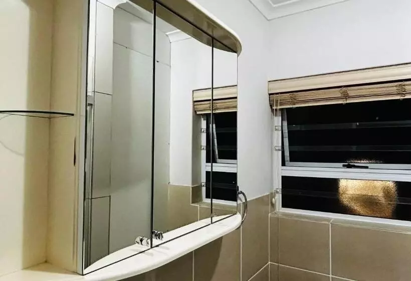 Majatalo Apartment With Shared Living Room & Kitchenette