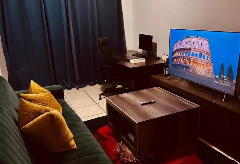 Majatalo Apartment With Shared Living Room & Kitchenette