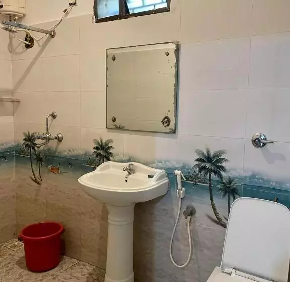 ペンション Jomo Hostel And Bar