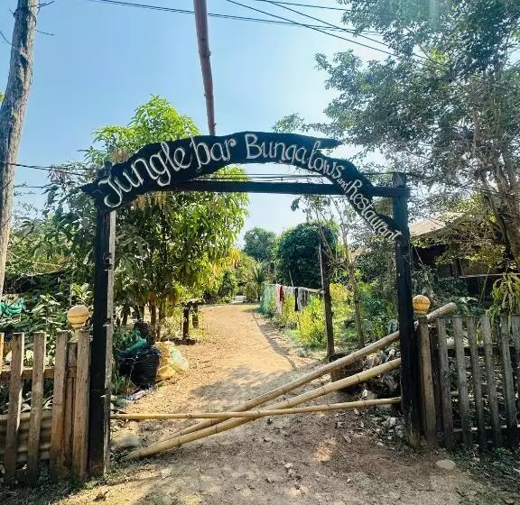 ペンション Jungle Bangalow Don Det