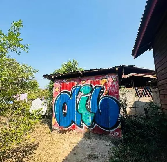 ペンション Jungle Bangalow Don Det