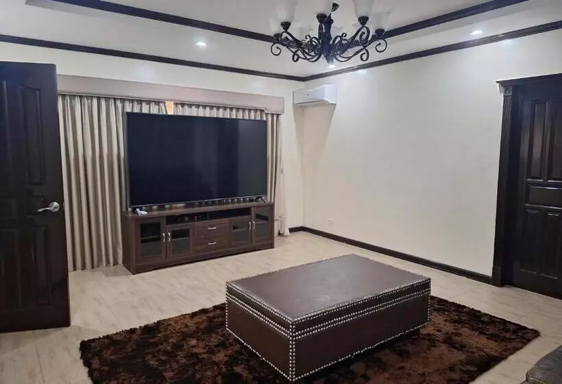 Majatalo La Dolce Vita Villa