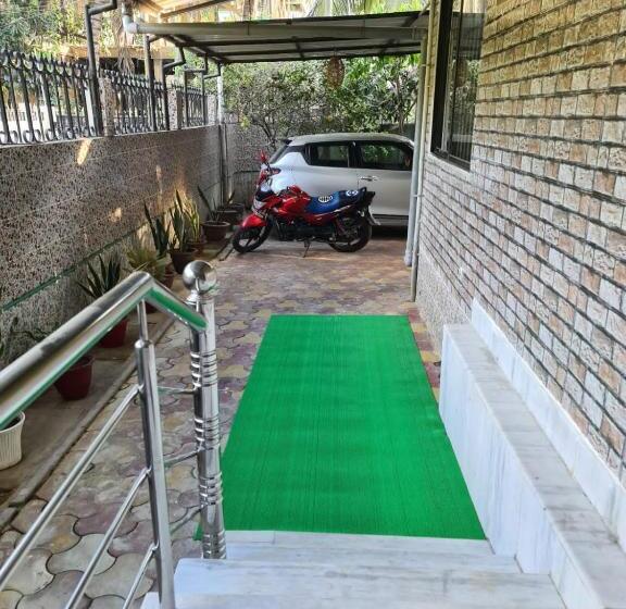 Pension  Singhas  Home