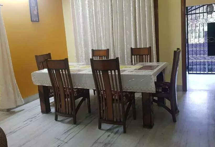 ペンション Singhas  Home
