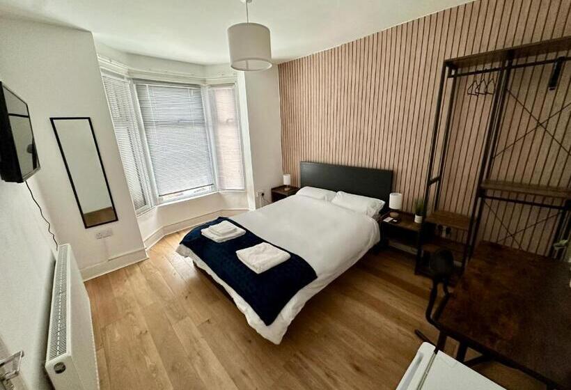 Пансион Stratford Guesthouse