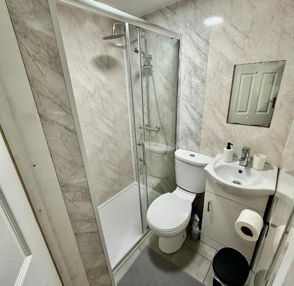 Пансион Stratford Guesthouse