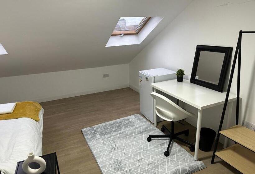 Пансион Stratford Guesthouse