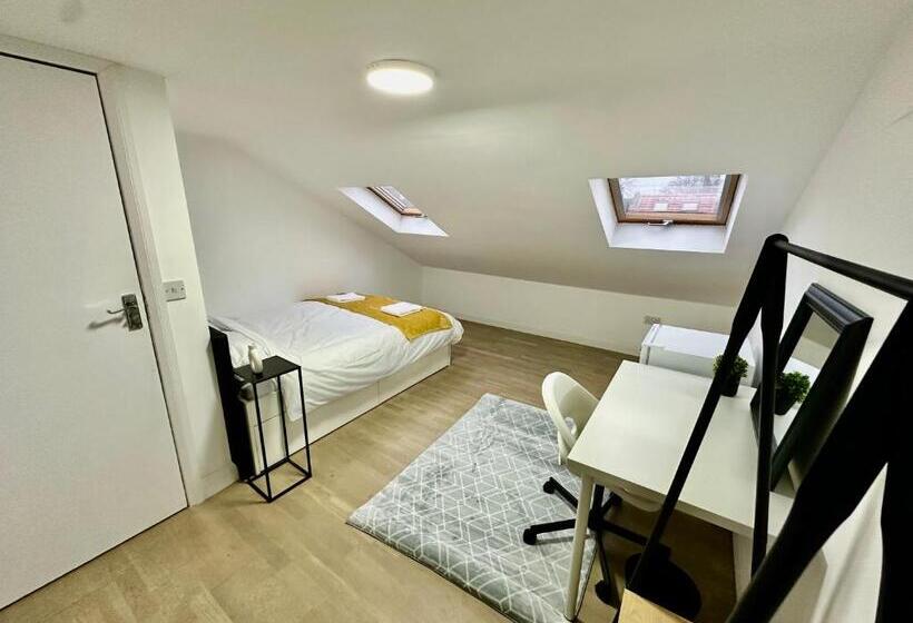 Пансион Stratford Guesthouse