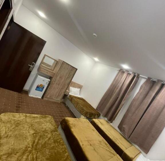 فندق العز بيتي