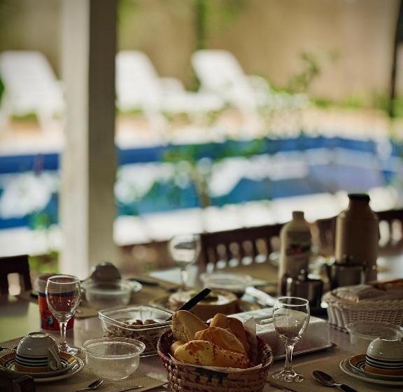 Bed and Breakfast Suítes São Francisco Com Piscina