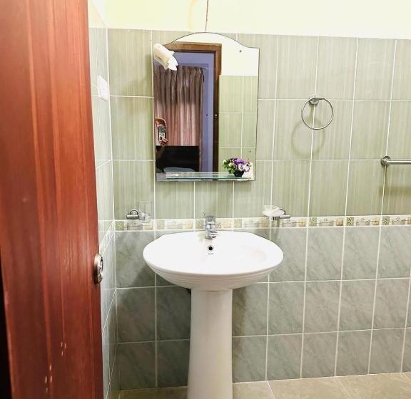 مبيت وإفطار The Night Shade