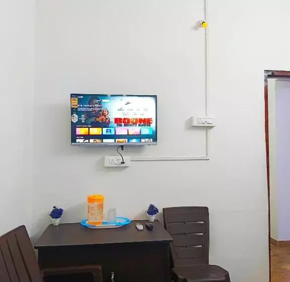ホテル Ayyan Residency