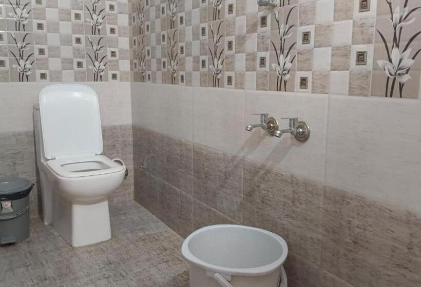 فندق Ayyan Residency