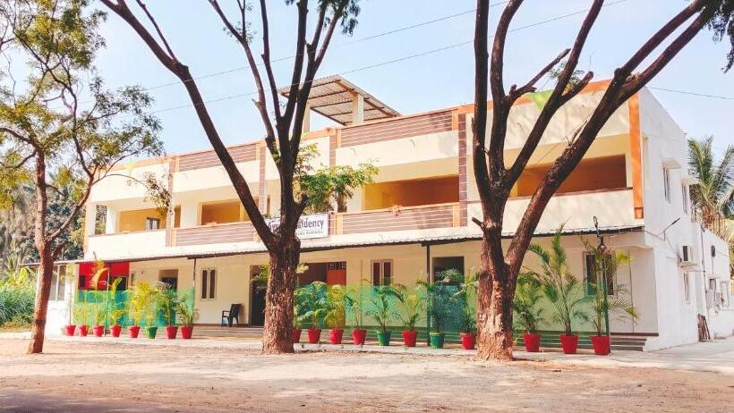 فندق Ayyan Residency