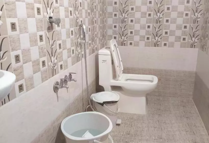 ホテル Ayyan Residency