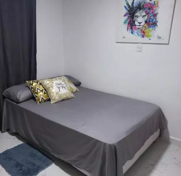 ペンション Hostal Campoamor