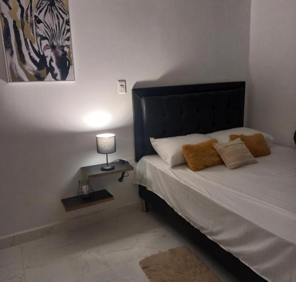 پانسیون Hostal Campoamor