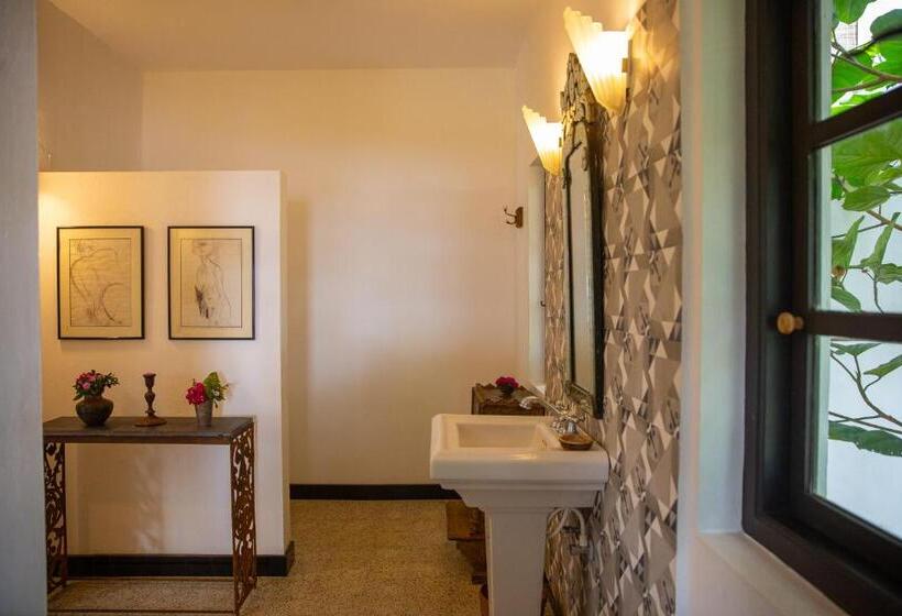 Pensjonat Isla S Ridge   A Cgh Earth Saha Experience