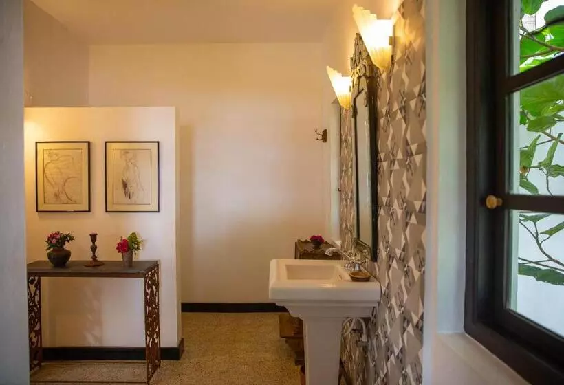 Majatalo Isla S Ridge   A Cgh Earth Saha Experience