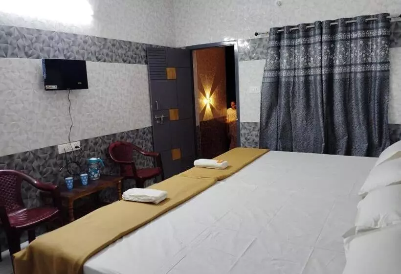 Majatalo Presley Residents