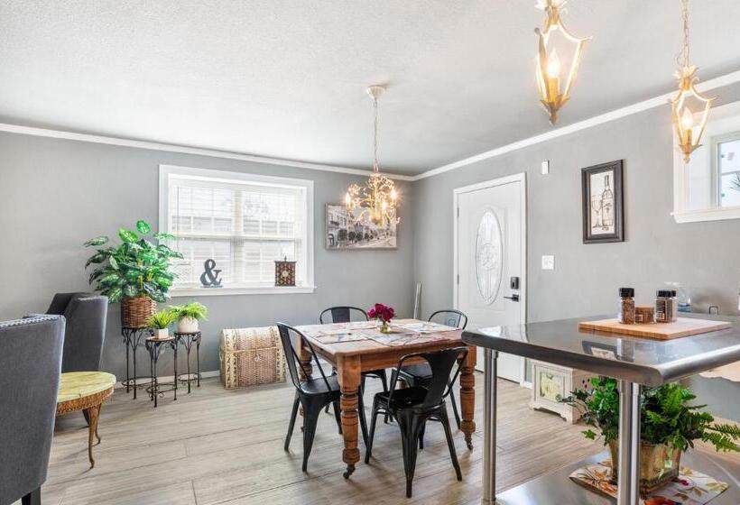 بنسيون Salt Block   French Serenity Suite 3