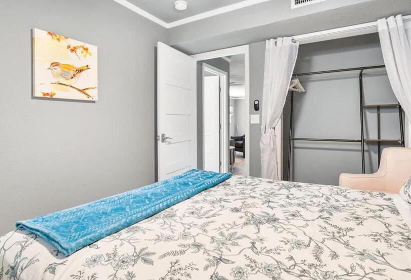 بنسيون Salt Block   French Serenity Suite 3