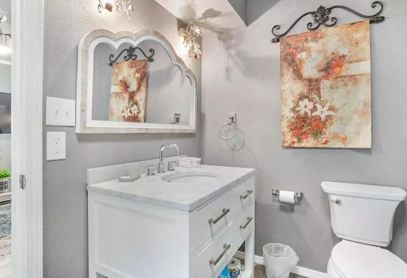 Majatalo Salt Block   French Serenity Suite 3