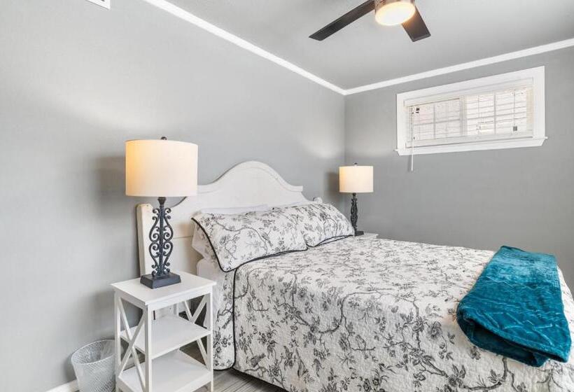 بنسيون Salt Block   French Serenity Suite 3