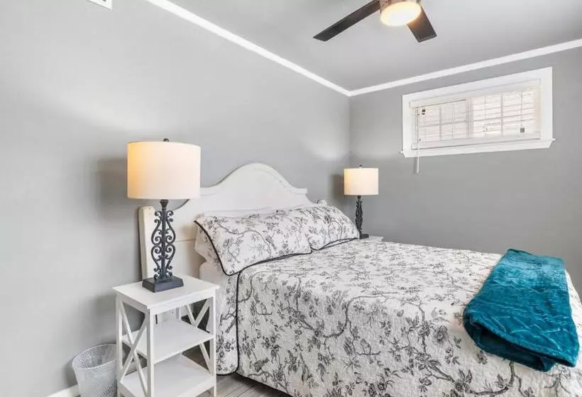 Majatalo Salt Block   French Serenity Suite 3