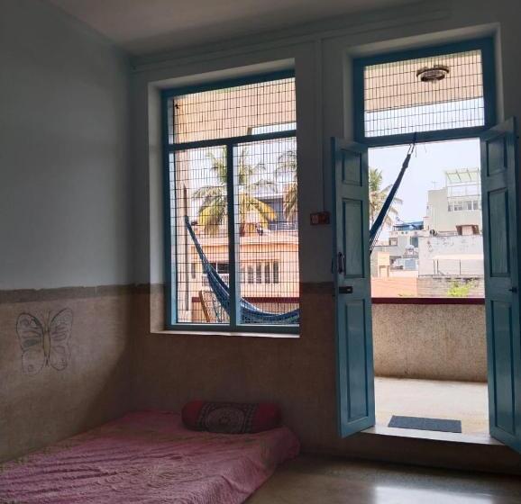 Pensão Shanthi House