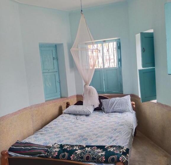 Pensão Shanthi House