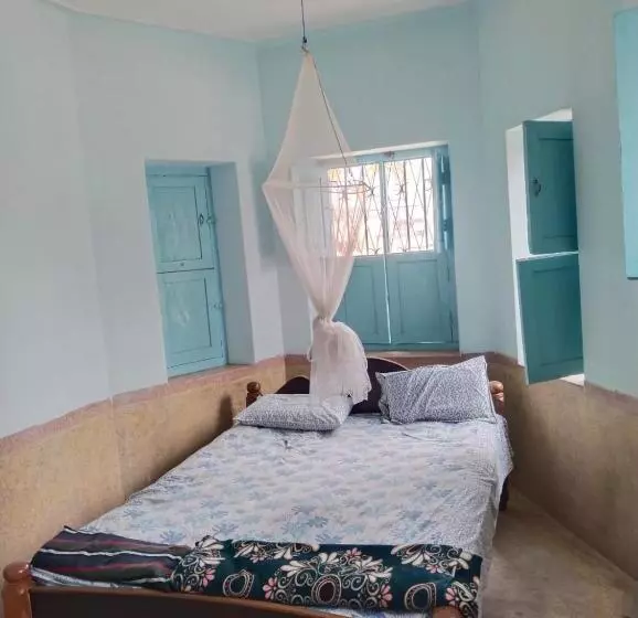 Pension Shanthi House