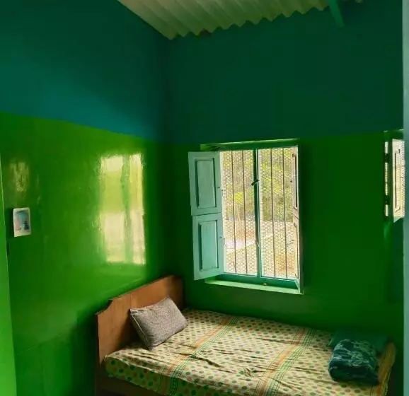 Pension Shanthi House