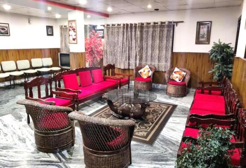 Отель Goroomgo Kasturi Palace Darjeeling Luxury Room With Parking Facilities Best Seller