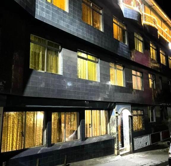 Отель Goroomgo Kasturi Palace Darjeeling Luxury Room With Parking Facilities Best Seller