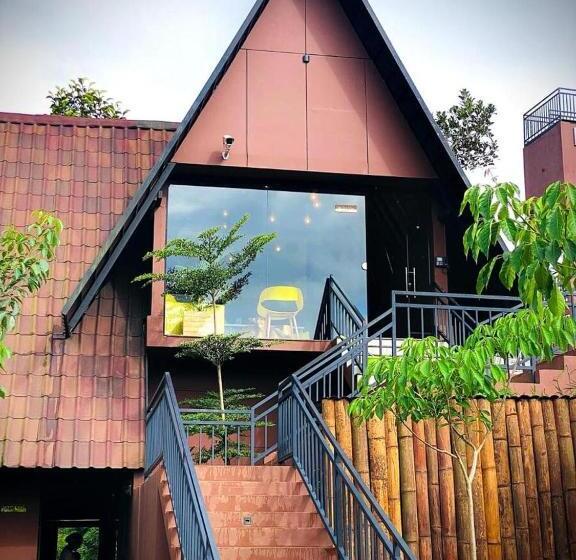 בית מלון כפרי Kap Korome Village Resort