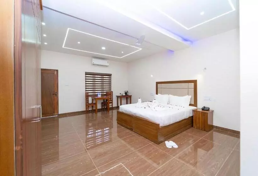 Skylar Seaview Beach Resort & Ayurveda Varkala