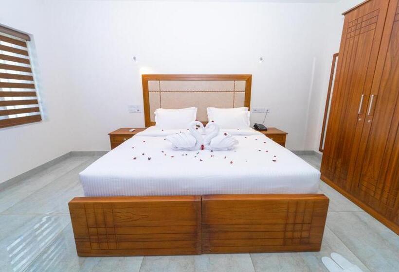 Skylar Seaview Beach Resort & Ayurveda Varkala