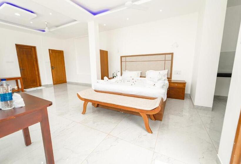 Skylar Seaview Beach Resort & Ayurveda Varkala