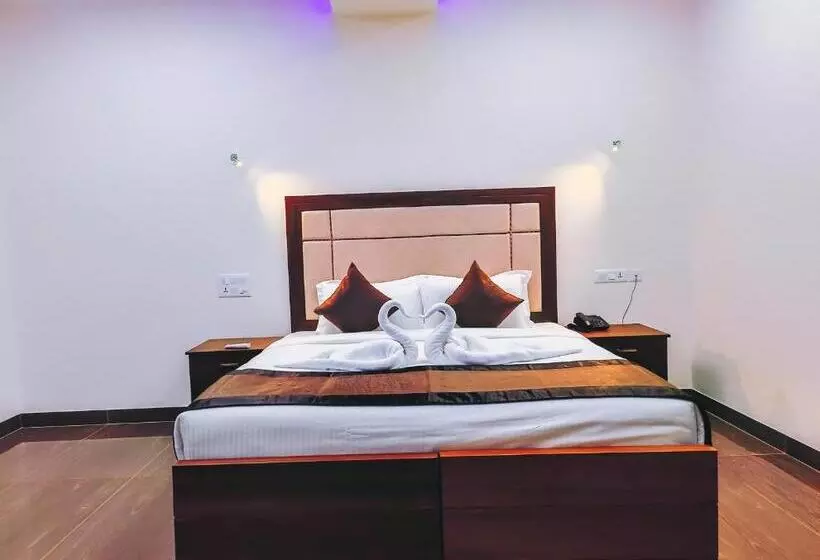 Skylar Seaview Beach Resort & Ayurveda Varkala