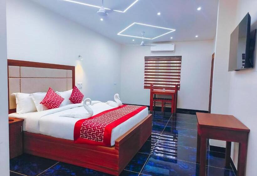 Skylar Seaview Beach Resort & Ayurveda Varkala