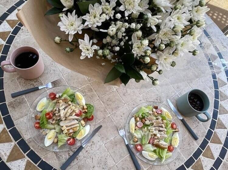 Family House With Pool & Sea View