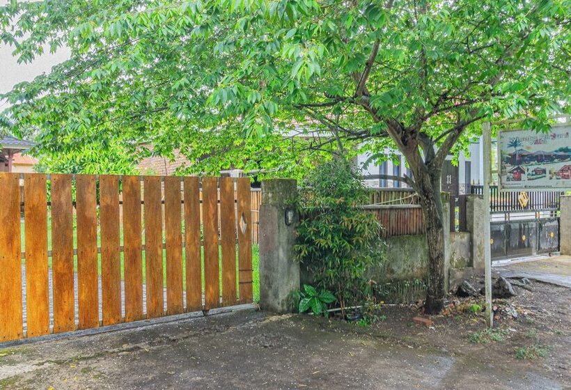 Panzió Puncak Rinjani Lodge