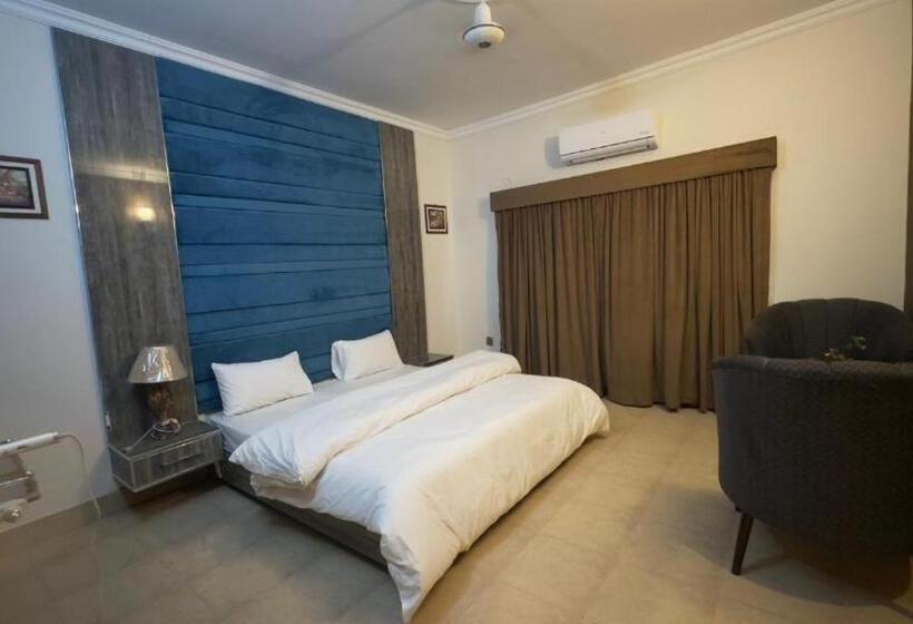 پانسیون Secure Inn Guest House