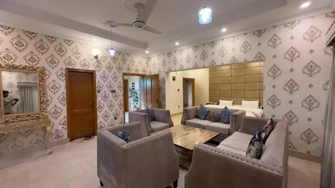 پانسیون Secure Inn Guest House