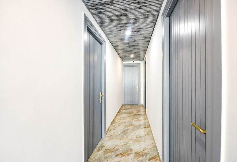 Fabhotel The Premium Villa