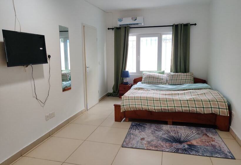 بنسيون Beach Road Oasis